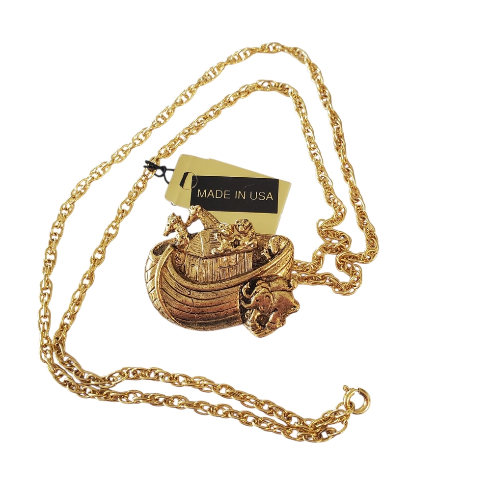 Noah's Ark Gold Tone New With Tags Vintage Necklace